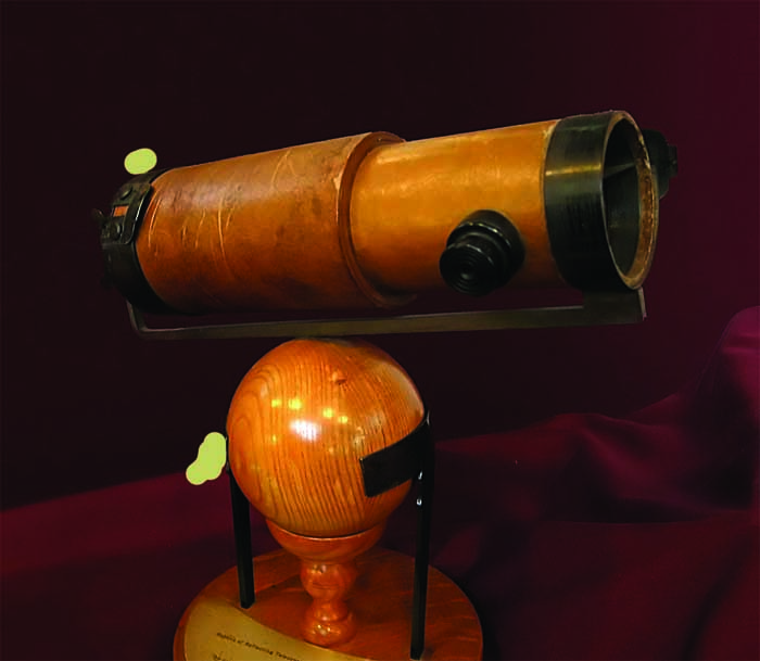 A true polymath, Newton had a finger in every scientific pie. Replica of the second telescope he built at Trinity College, now housed in the Whipple Museum of the History of Science, Cambridge