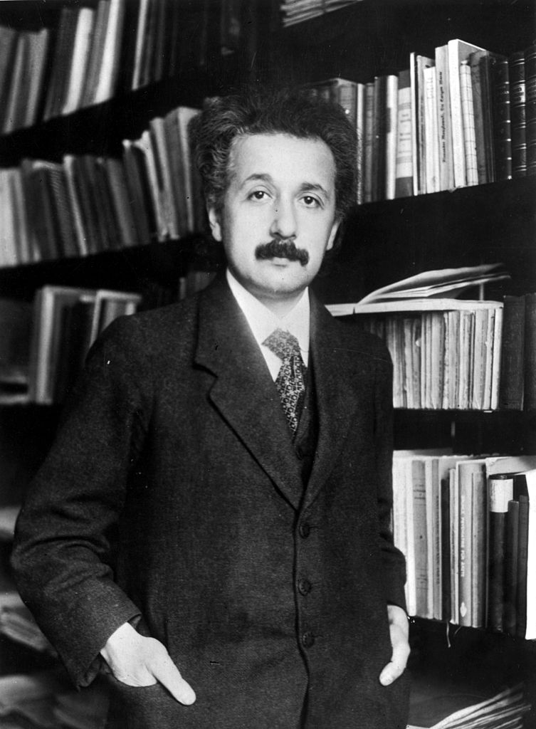 Albert Einstein's Birthday סגולה