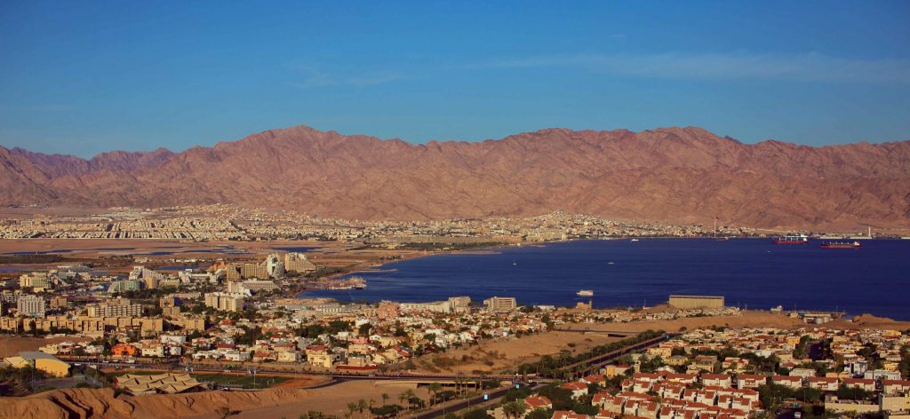 In the 1950s, Eilat was a small, isolated frontier settlement on Israel’s southernmost tip, developing into a town only in the 1960s. After the peace accords with Egypt, it was once again Israel’s only outlet to the Red Sea, and hotel tourism followed apace. Eilat in 2012