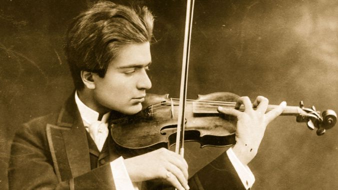 Violinist Bronislaw Huberman in a 1900 photo, taken when he was 18 years old.
