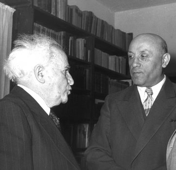 מנהיגים חששו להתייחס לעולי פולין והונגריה באותו יחס שניתן לעולי תוניסיה ומרוקו. מרדכי נמיר ב־1956