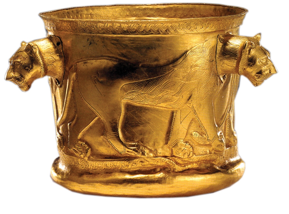 Historical references attest to Persian royalty’s love of golden tableware. Achaemenid gold vessel