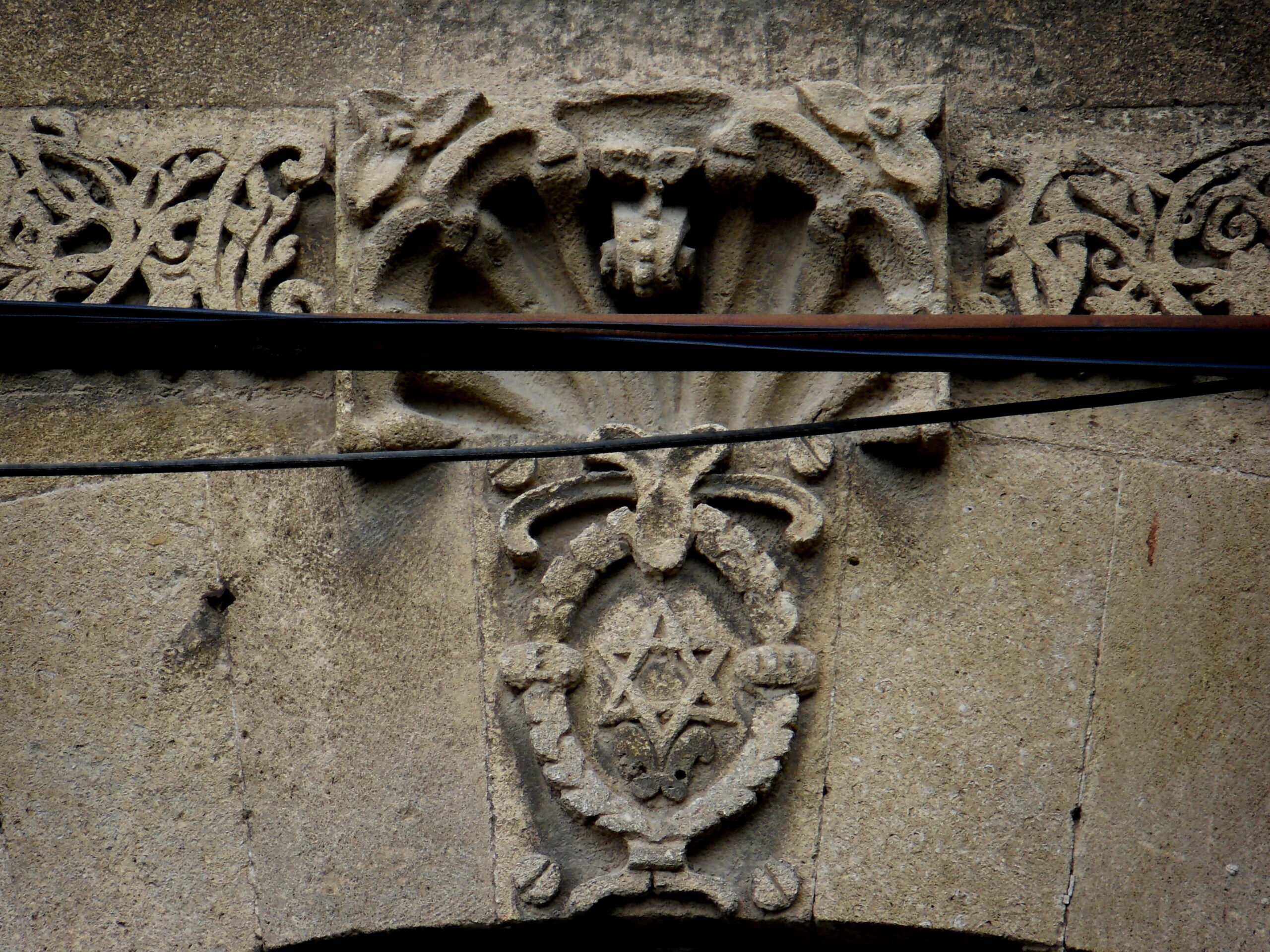 Lavishly embellished lintel with a Star of David over the entrance to a home on Derbent’s Komendantskaya Street