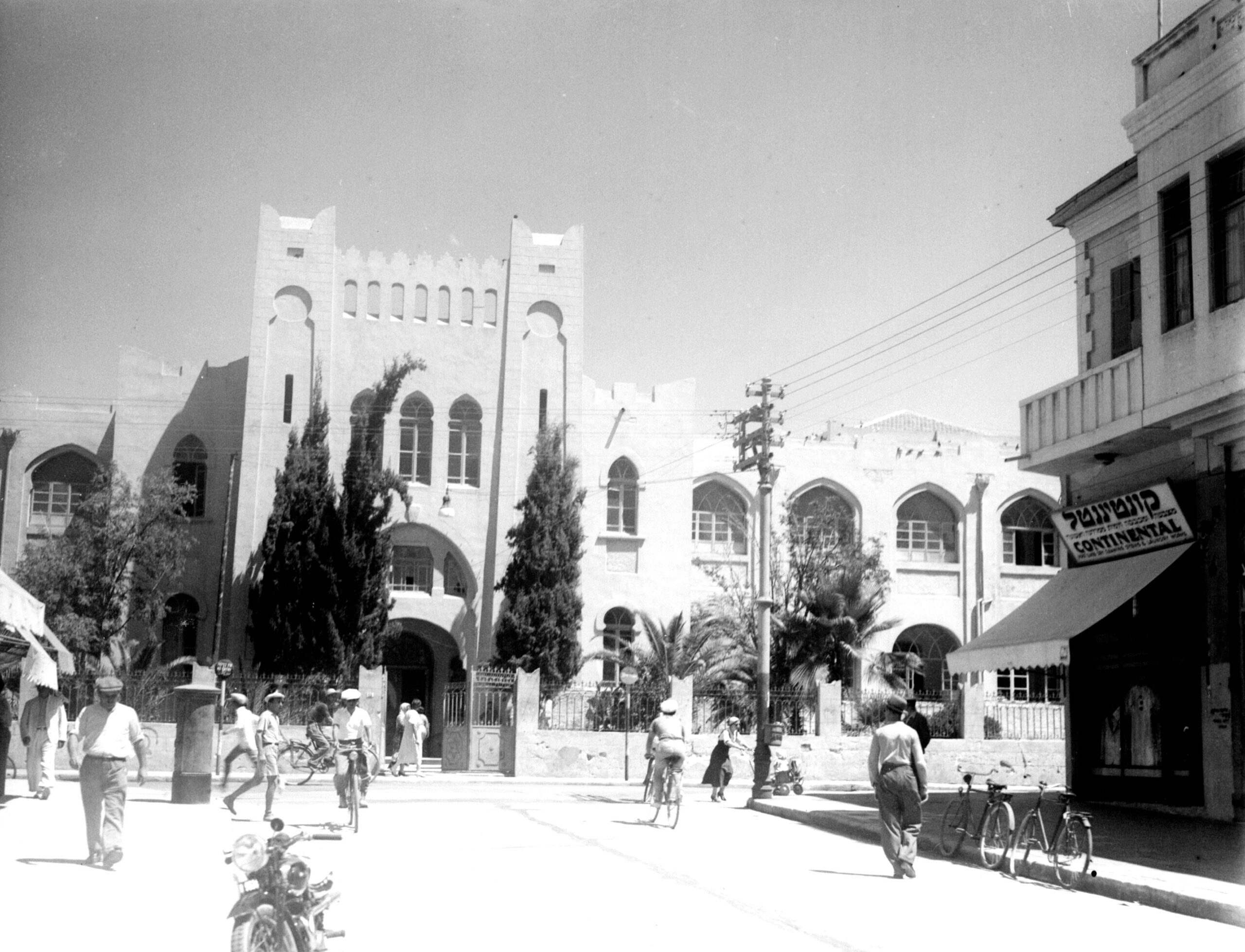 | Photo: Zoltan Kluger, Israel National Photo Collection, 1936