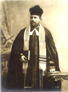 Gershon Sirota of Warsaw’s Great Synagogue, in cantorial robes and tallit, on a New Year card, ca. 1912 | Photo: National Library of Israel, Schwadron Collection